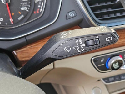 2023 Audi Q5 Premium 40 TFSI quattro