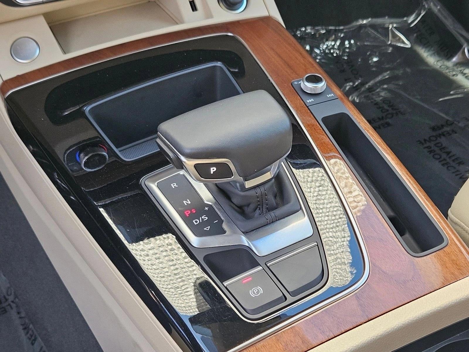 2023 Audi Q5 Premium 40 TFSI quattro