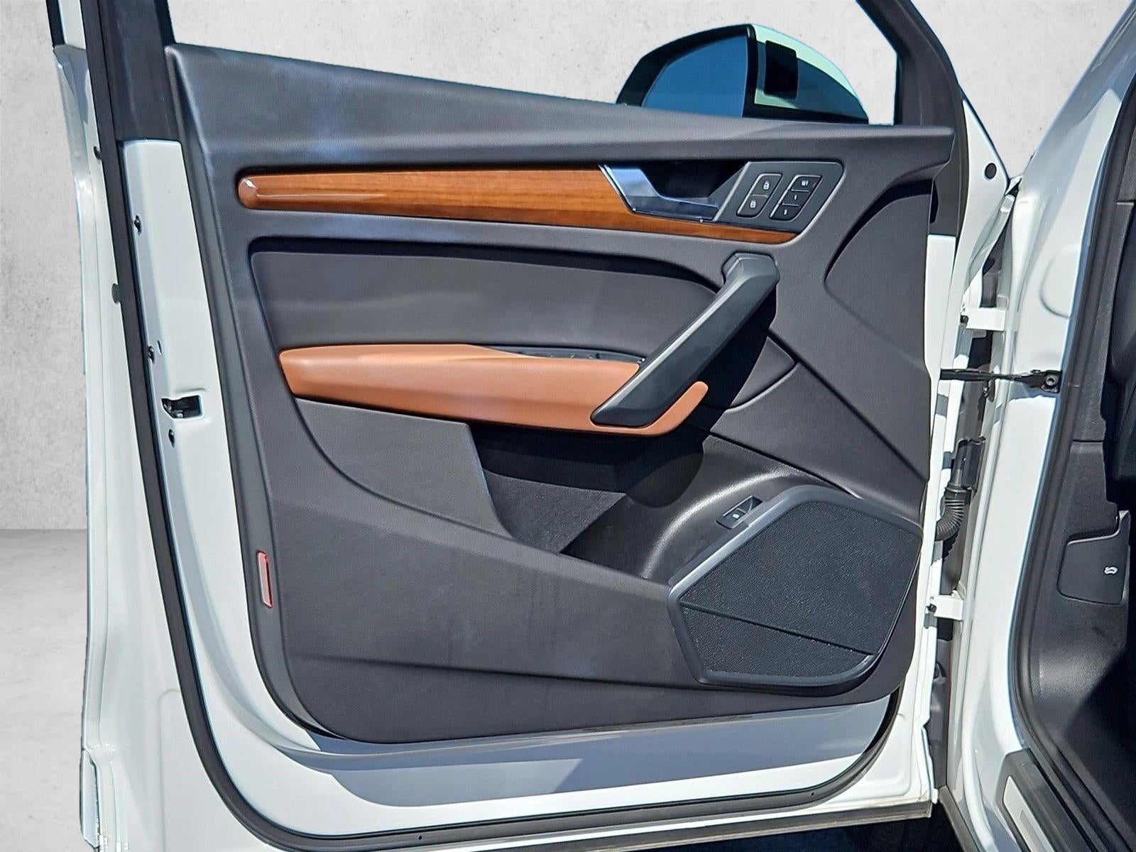 2024 Audi Q5 Premium 40 TFSI quattro