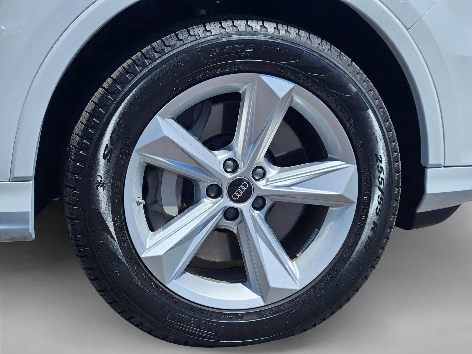 2023 Audi Q7 Premium 45 TFSI quattro
