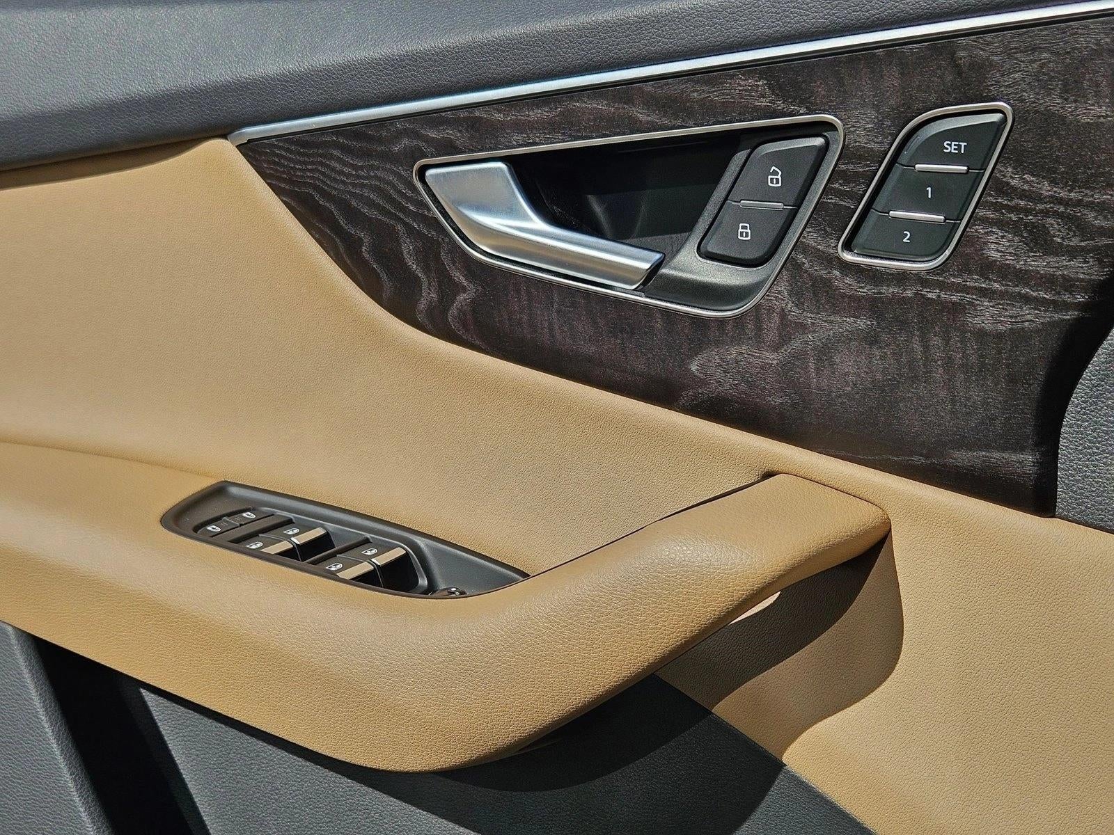 2023 Audi Q7 Premium 45 TFSI quattro