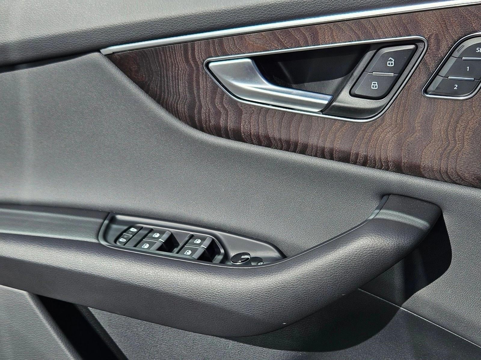 2022 Audi Q8 Premium 55 TFSI quattro