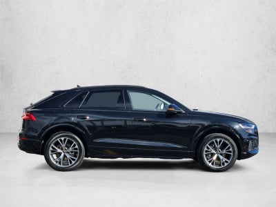 2022 Audi Q8 Premium 55 TFSI quattro