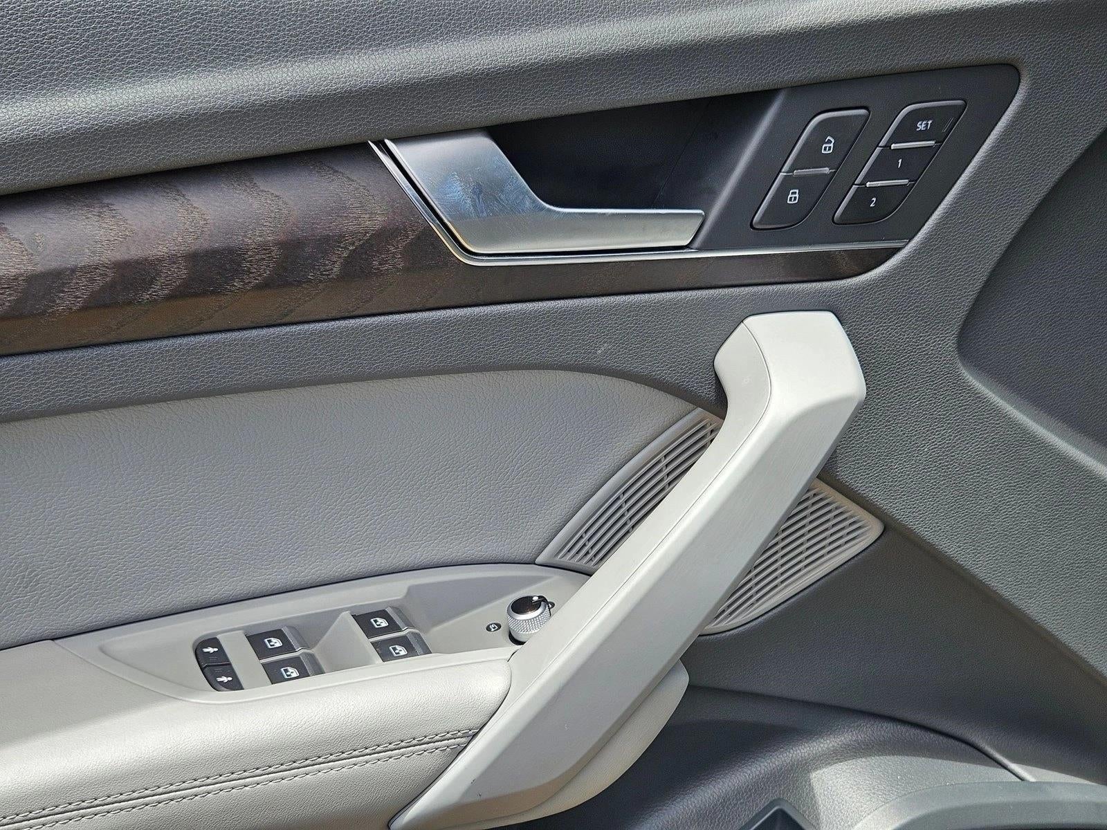 2020 Audi Q5 Prestige 45 TFSI quattro