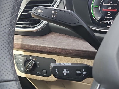 2024 Audi Q5 S line Premium Plus 55 TFSI e quattro