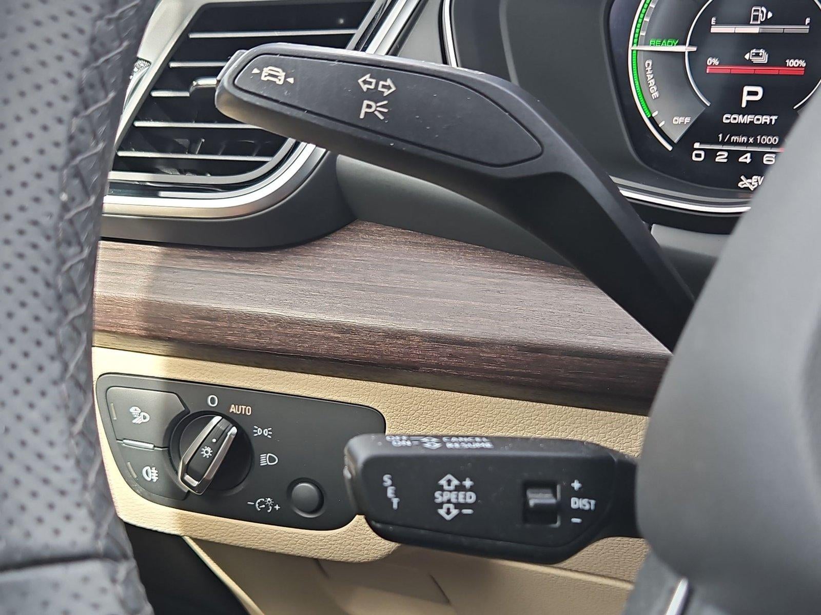 2024 Audi Q5 S line Premium Plus 55 TFSI e quattro