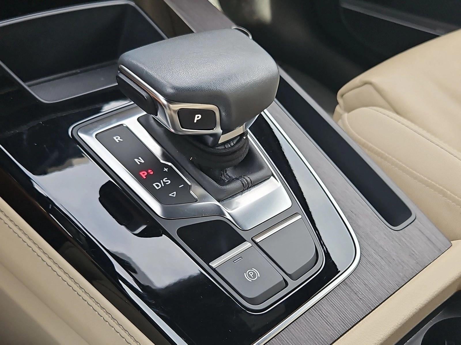 2024 Audi Q5 S line Premium Plus 55 TFSI e quattro