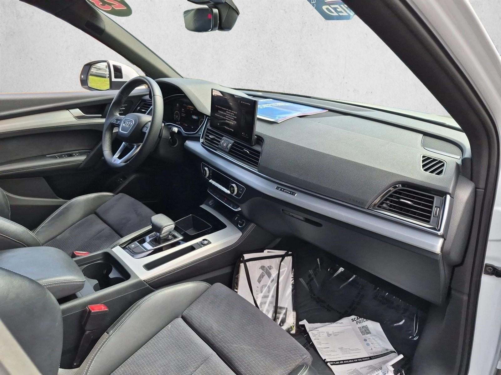2023 Audi Q5 S line Premium Plus 55 TFSI e quattro