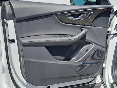 2025 Audi Q8 Premium Plus 55 TFSI quattro