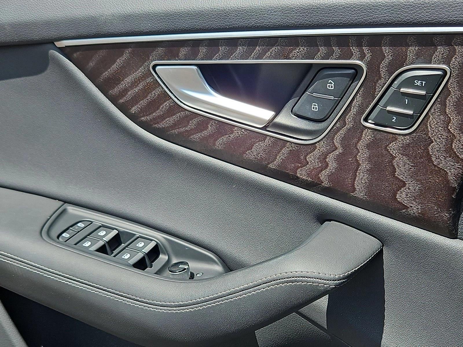 2023 Audi Q8 Prestige 55 TFSI quattro