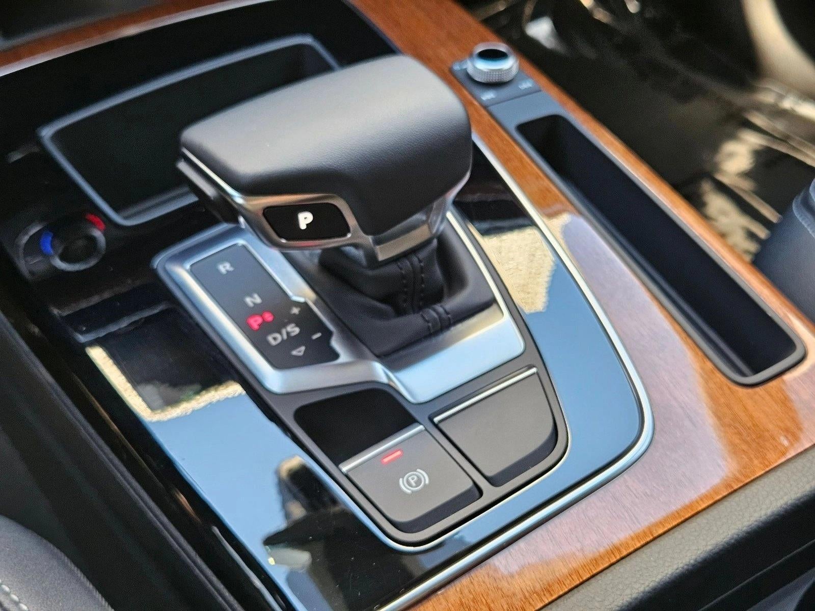 2023 Audi Q5 S line Premium 45 TFSI quattro