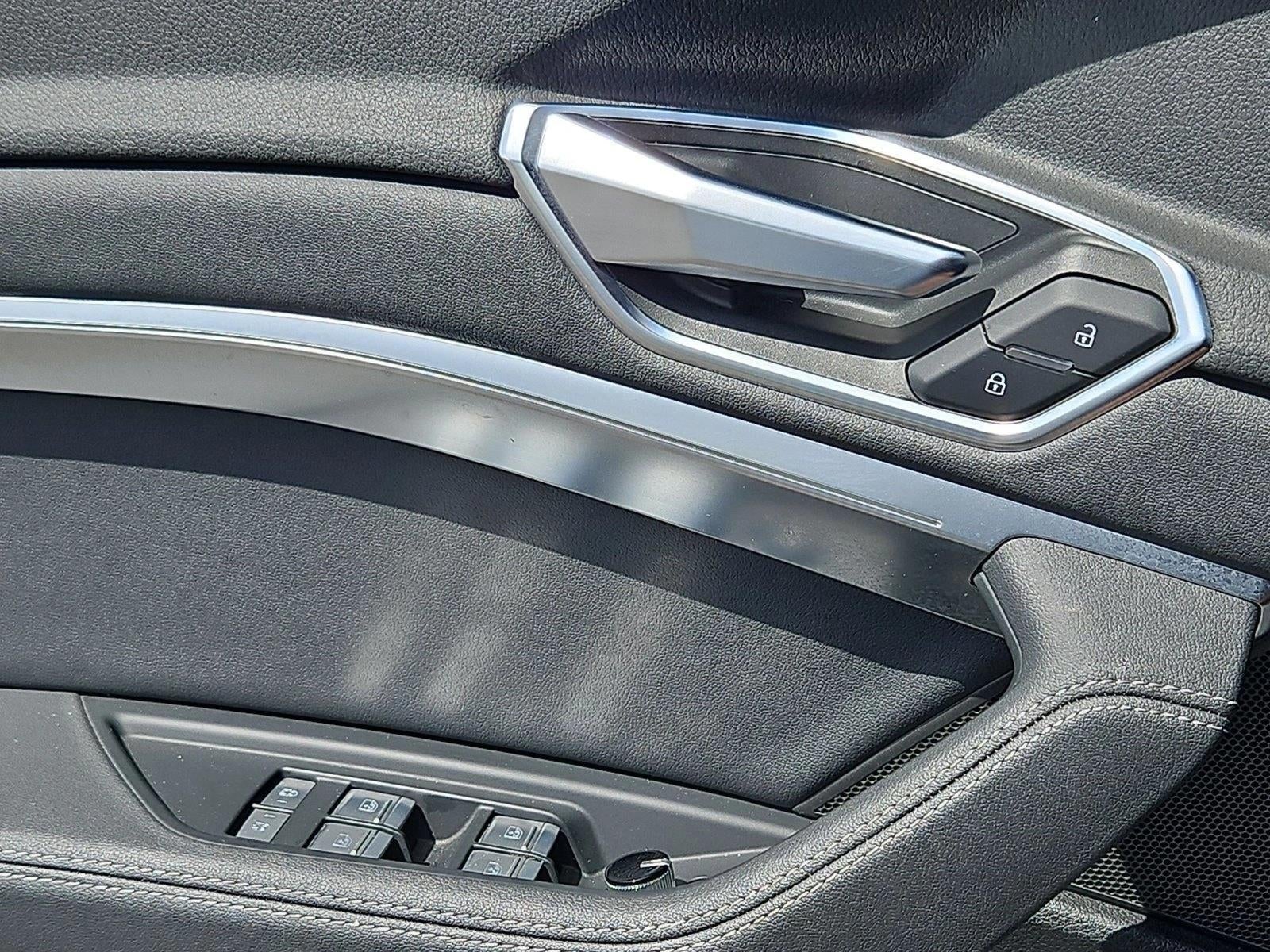 2021 Audi e-tron Premium Plus quattro