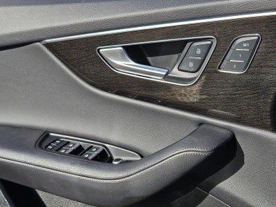 2023 Audi Q7 Premium Plus 45 TFSI quattro