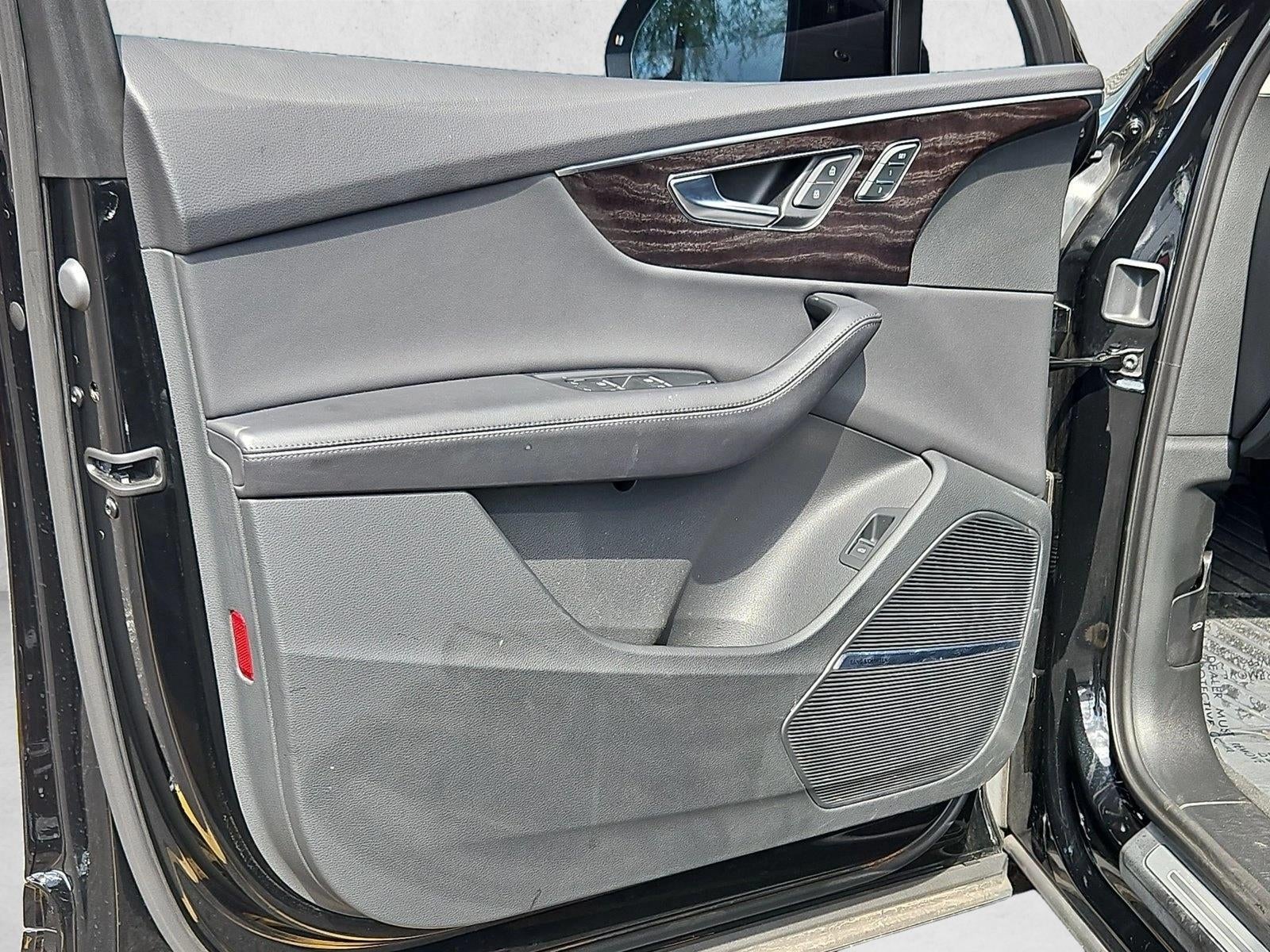 2023 Audi Q7 Premium Plus 45 TFSI quattro