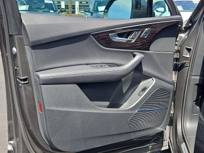 2023 Audi Q7 Premium Plus 45 TFSI quattro