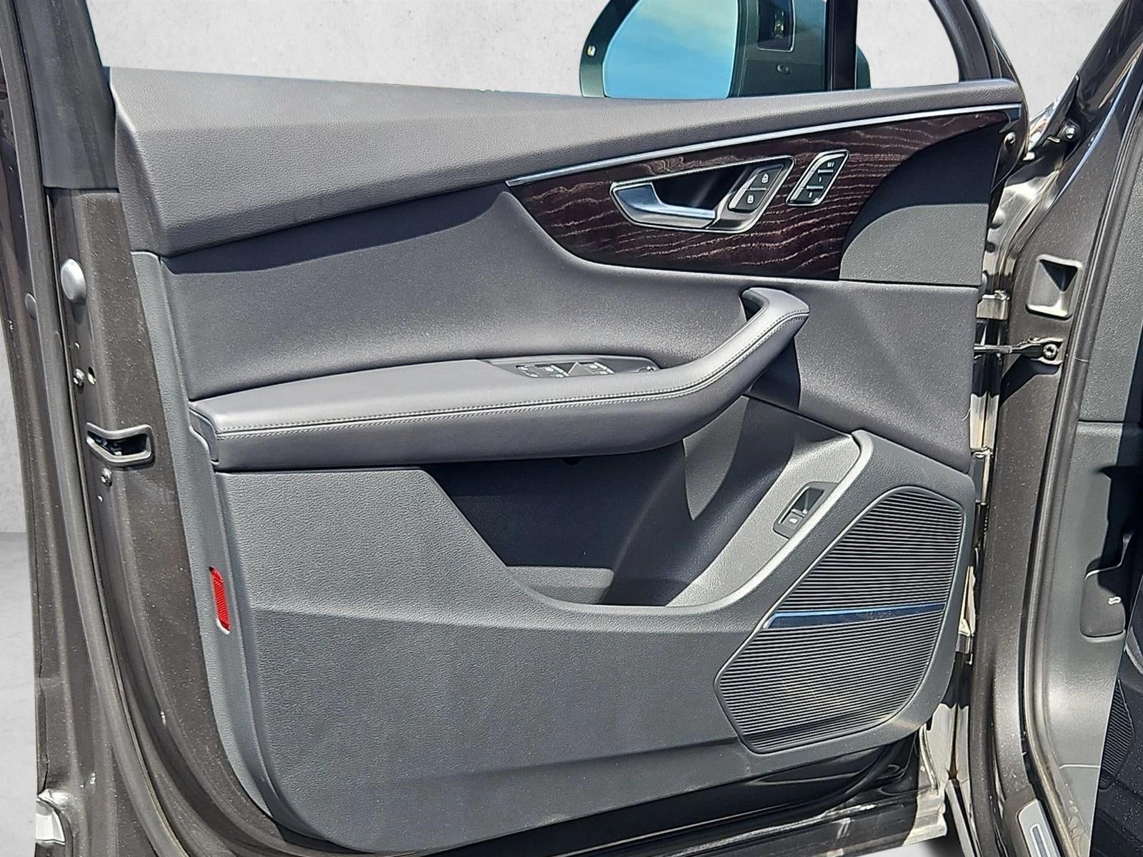 2023 Audi Q7 Premium Plus 45 TFSI quattro