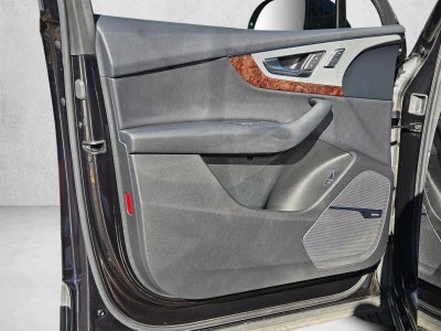 2019 Audi Q7 Premium Plus 45 TFSI quattro