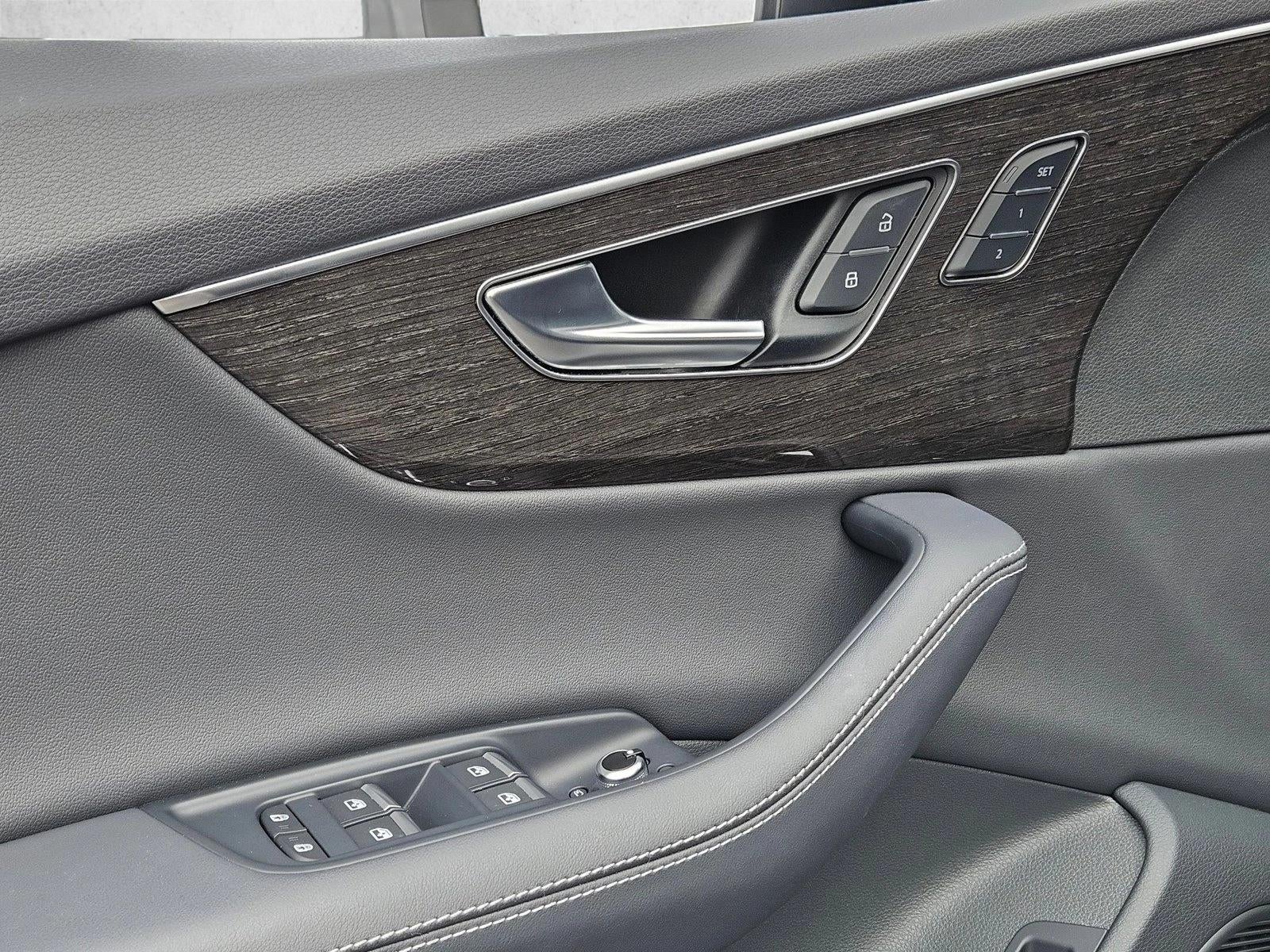 2025 Audi Q7 Premium Plus 55 TFSI quattro