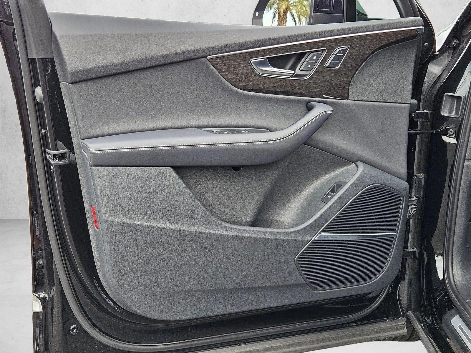 2025 Audi Q7 Premium Plus 55 TFSI quattro