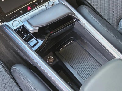 2019 Audi e-tron Prestige quattro