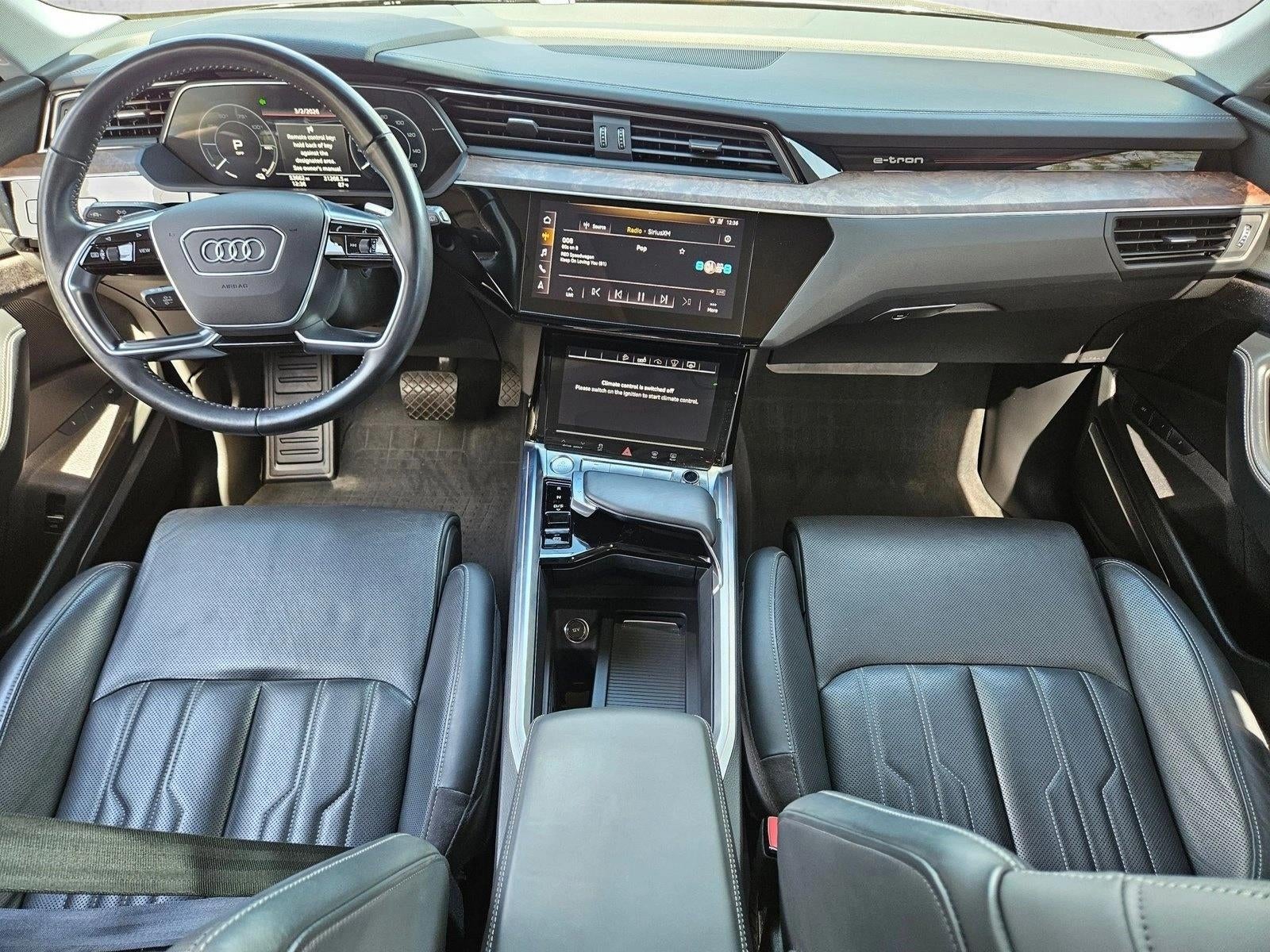 2019 Audi e-tron Prestige quattro