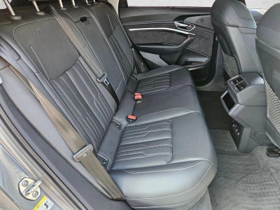 2019 Audi e-tron Prestige quattro