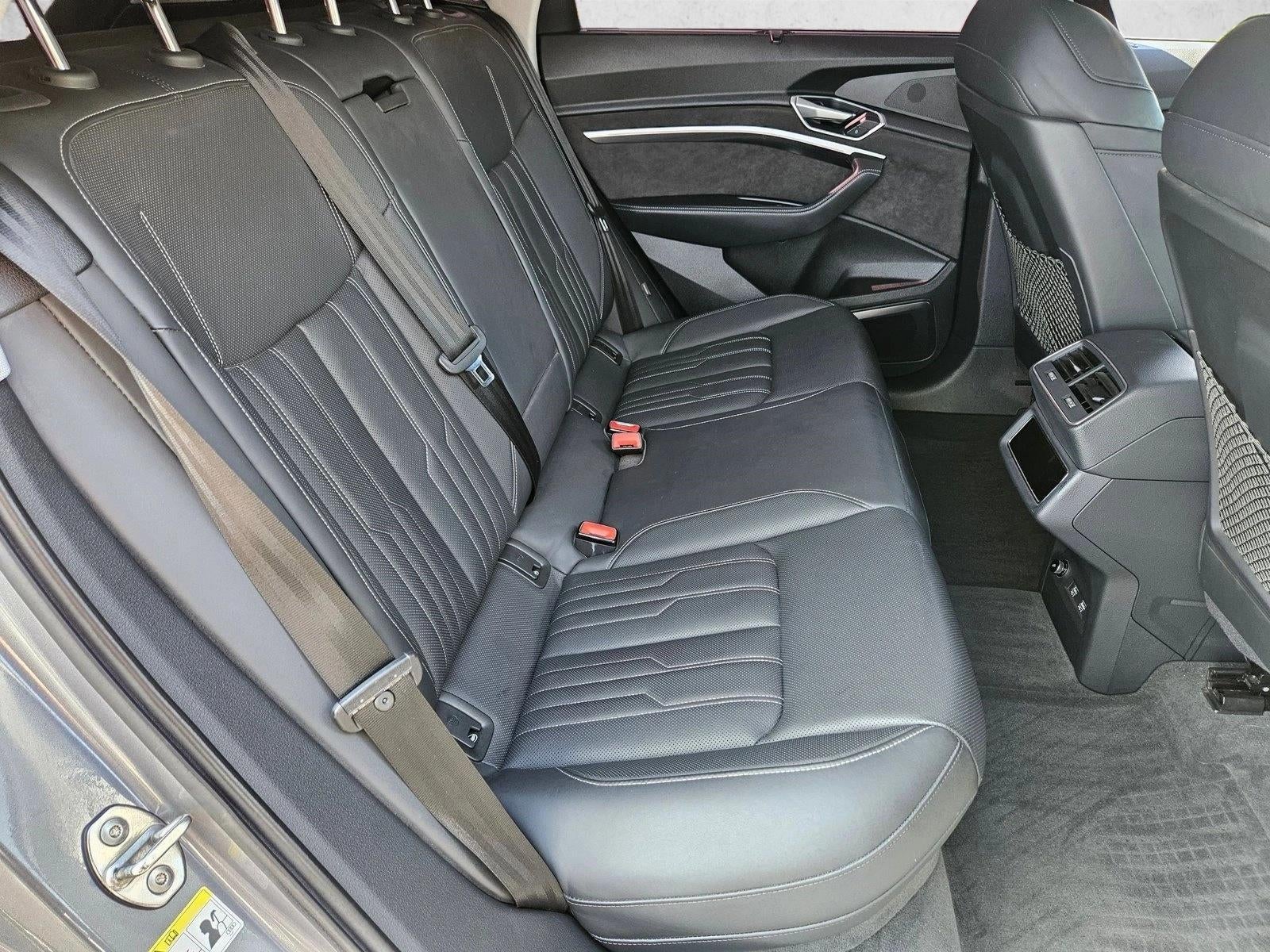 2019 Audi e-tron Prestige quattro