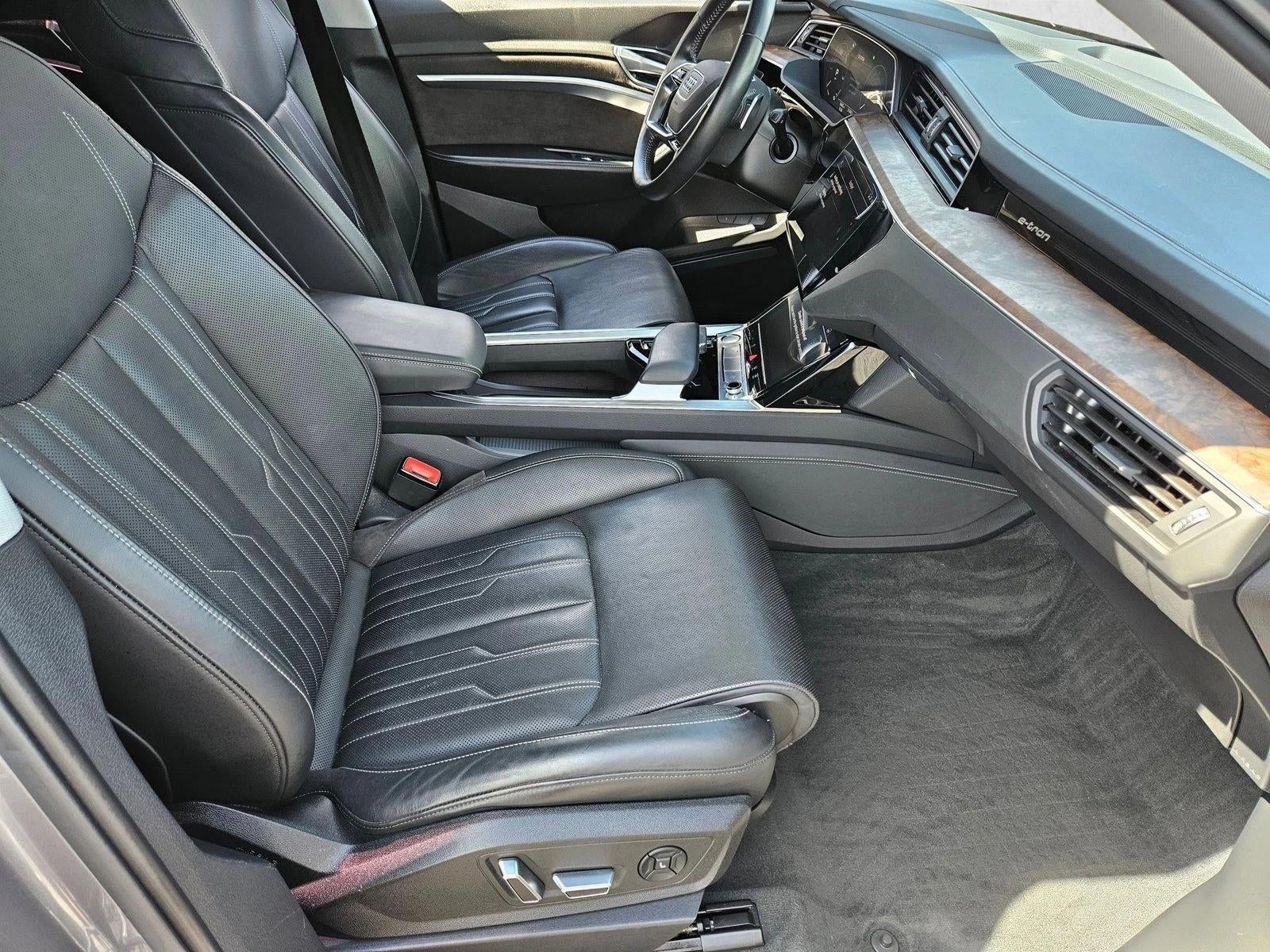 2019 Audi e-tron Prestige quattro