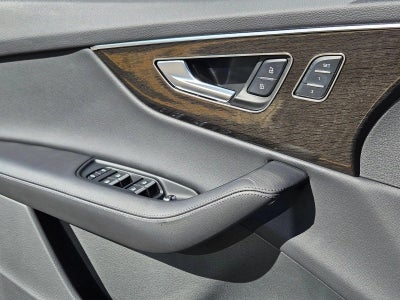 2023 Audi Q7 Prestige 55 TFSI quattro