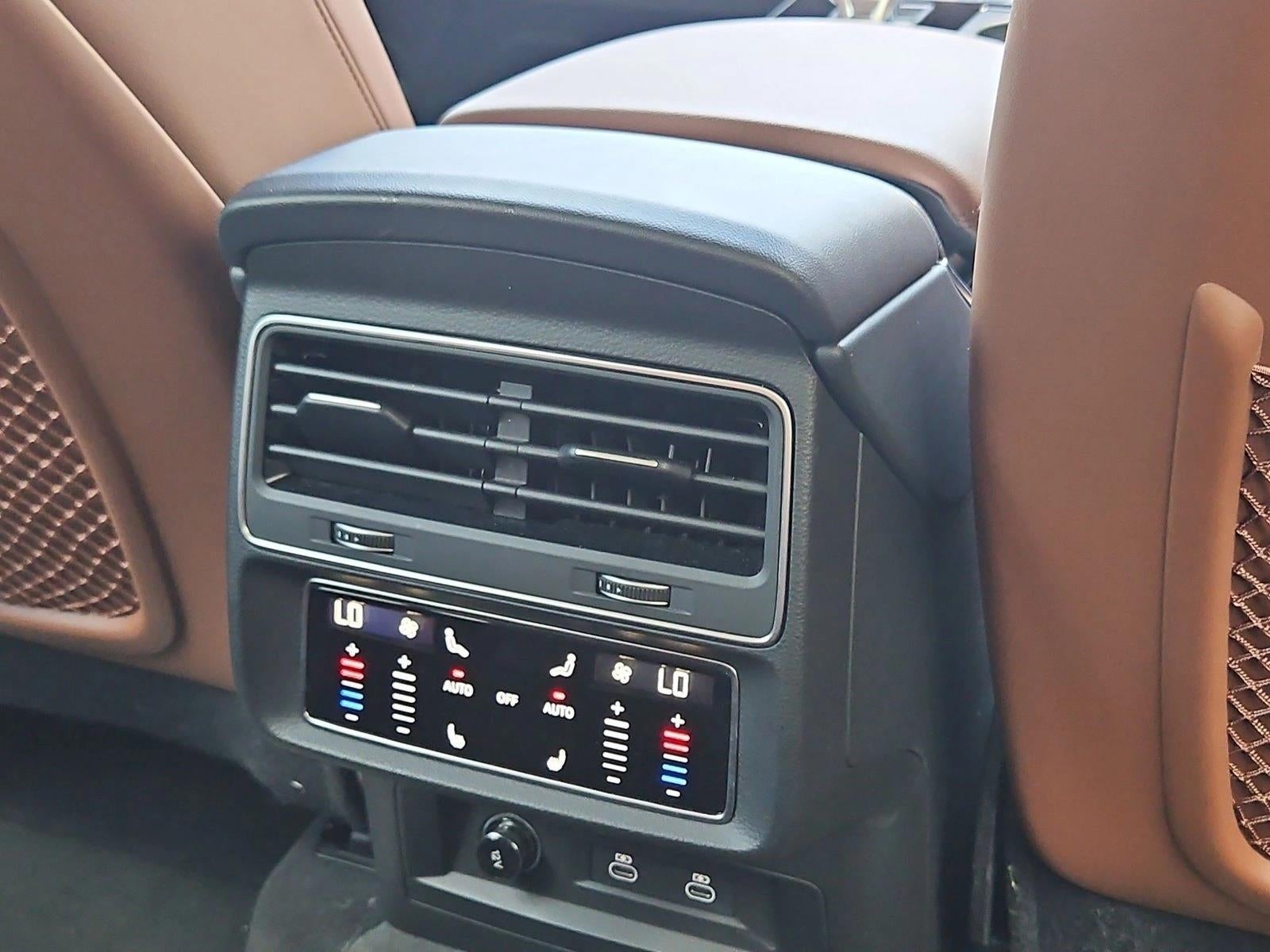 2023 Audi Q7 Prestige 55 TFSI quattro