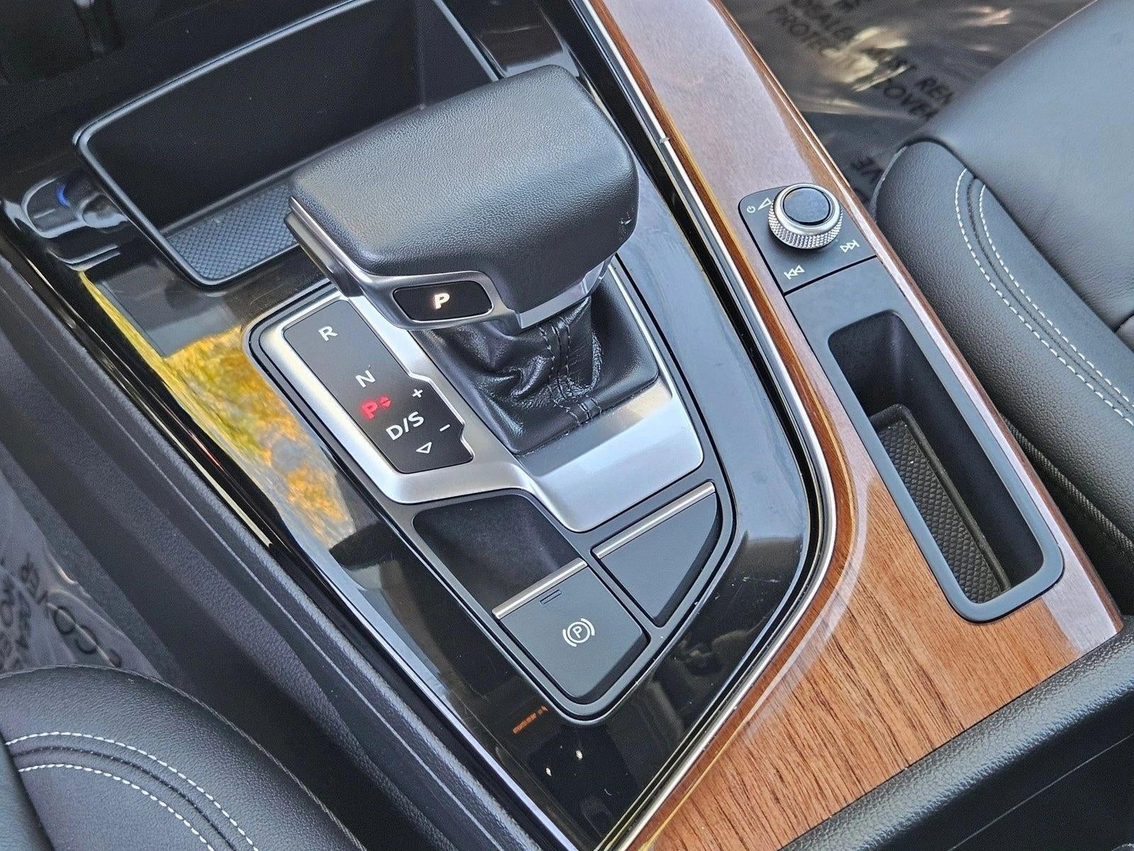 2023 Audi A4 Sedan Premium 40 TFSI quattro