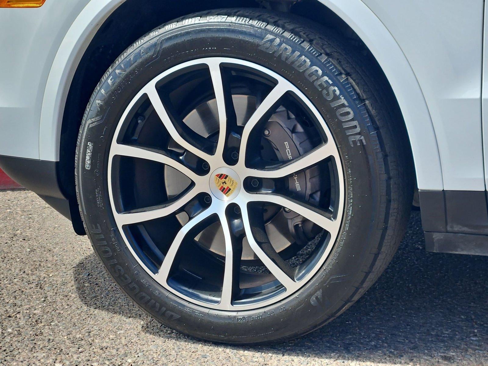 2024 Porsche Cayenne AWD