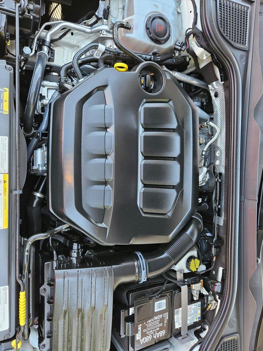 2023 Volkswagen Golf GTI 2.0T SE Manual